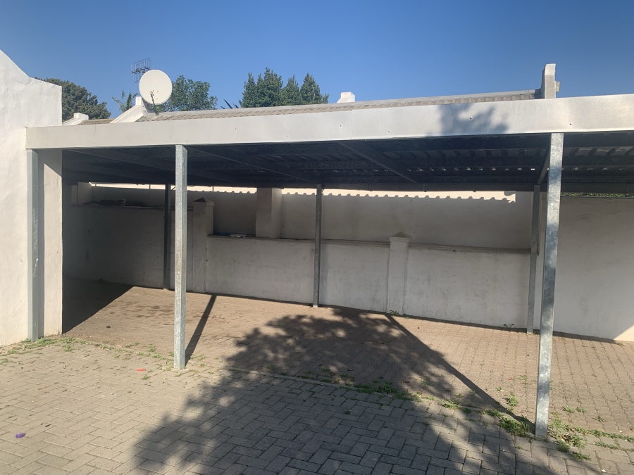 6 Bedroom Property for Sale in Table View Western Cape